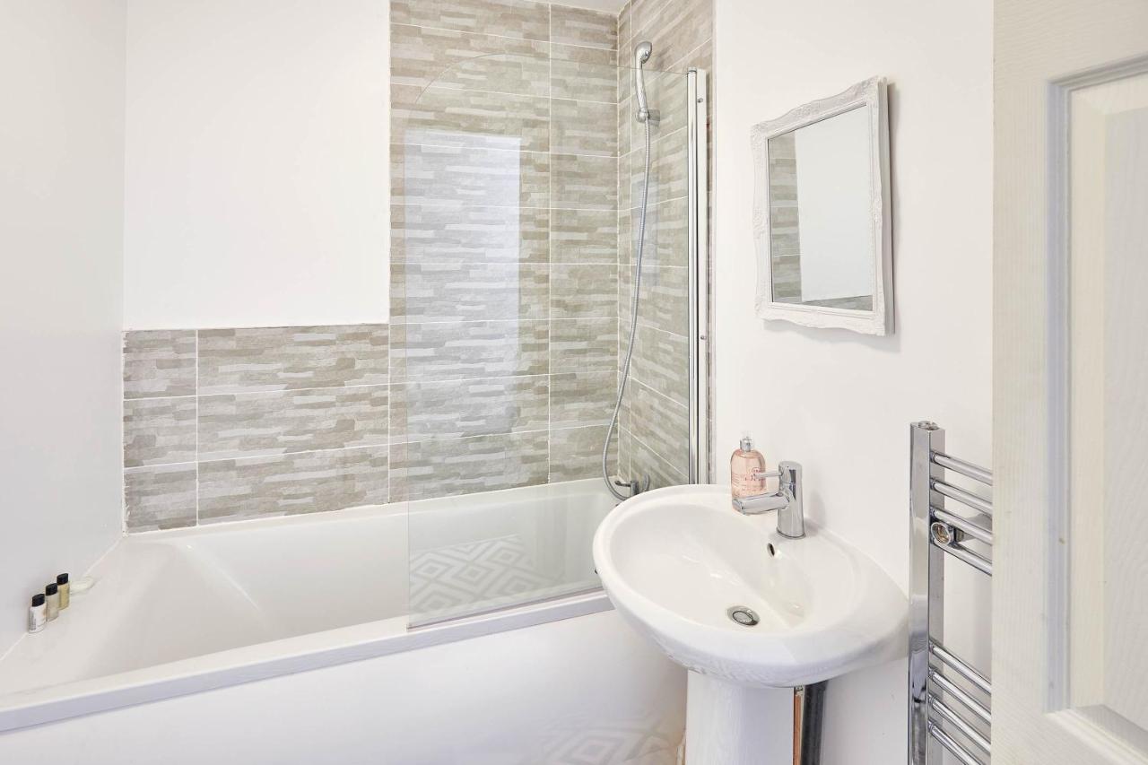 Host & Stay - Clarendon Apartments Редкар Екстер'єр фото